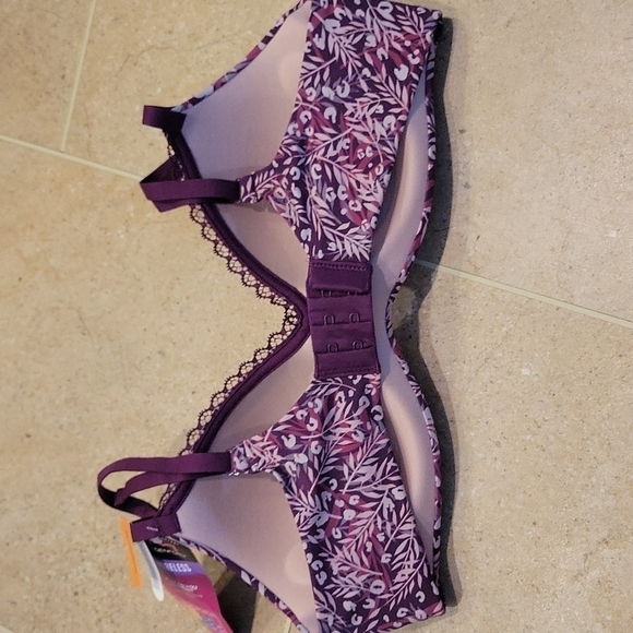 NEW! MAIDENFORM Soft Wireless Convertible Demi T-shirt Bra Small. - Picture 4 of 5